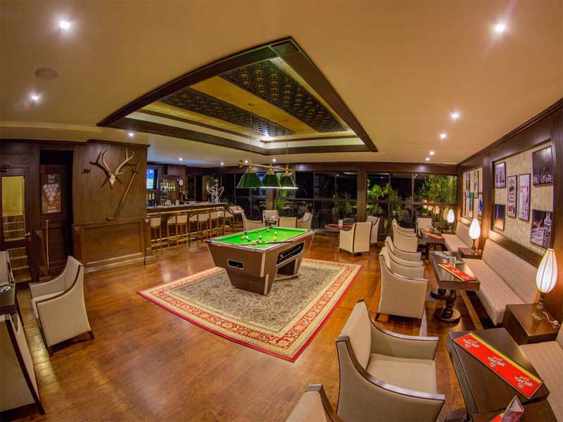 Hunnas Falls Hotel Kandy living area